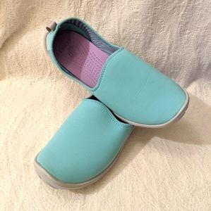 Crocs busy day skimmer